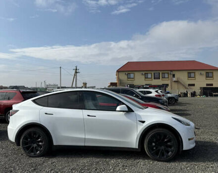 Білий Тесла Model Y, об'ємом двигуна 0 л та пробігом 108 тис. км за 27800 $, фото 5 на Automoto.ua