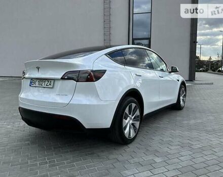Білий Тесла Model Y, об'ємом двигуна 0 л та пробігом 15 тис. км за 32500 $, фото 7 на Automoto.ua