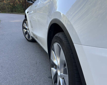 Білий Тесла Model Y, об'ємом двигуна 0 л та пробігом 30 тис. км за 32555 $, фото 10 на Automoto.ua