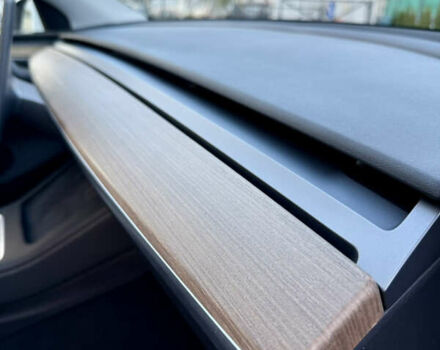 Тесла Model Y 2023 в Львове на Automoto.ua Белый Тесла Model Y, объемом двигателя 0 л и пробегом 48 тыс. км за 28900 $, фото 36 на Automoto.ua