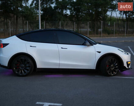 Білий Тесла Model Y, об'ємом двигуна 0 л та пробігом 48 тис. км за 34300 $, фото 11 на Automoto.ua