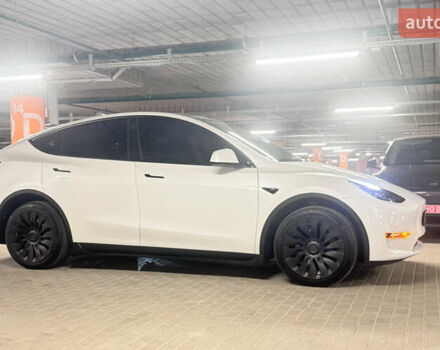Белый Тесла Model Y, объемом двигателя 0 л и пробегом 87 тыс. км за 28999 $, фото 7 на Automoto.ua