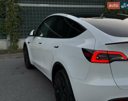 Белый Тесла Model Y, объемом двигателя 0 л и пробегом 18 тыс. км за 29600 $, фото 62 на Automoto.ua