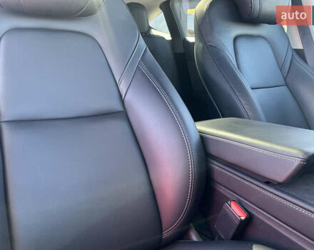 Білий Тесла Model Y, об'ємом двигуна 0 л та пробігом 34 тис. км за 36000 $, фото 24 на Automoto.ua