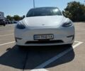 Белый Тесла Model Y, объемом двигателя 0 л и пробегом 33 тыс. км за 30000 $, фото 1 на Automoto.ua