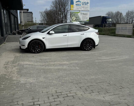 Белый Тесла Model Y, объемом двигателя 0 л и пробегом 29 тыс. км за 34000 $, фото 2 на Automoto.ua