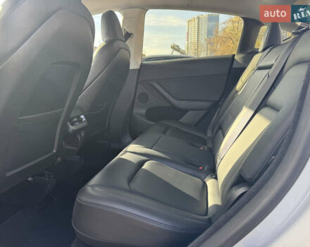 Белый Тесла Model Y, объемом двигателя 0 л и пробегом 76 тыс. км за 33000 $, фото 18 на Automoto.ua