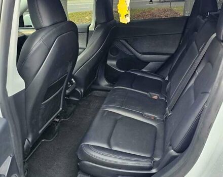 Белый Тесла Model Y, объемом двигателя 0 л и пробегом 32 тыс. км за 29000 $, фото 4 на Automoto.ua