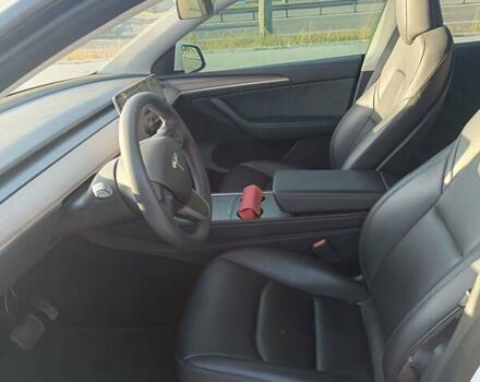 Белый Тесла Model Y, объемом двигателя 0 л и пробегом 36 тыс. км за 24990 $, фото 10 на Automoto.ua