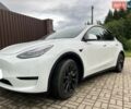 Білий Тесла Model Y, об'ємом двигуна 0 л та пробігом 64 тис. км за 26500 $, фото 1 на Automoto.ua