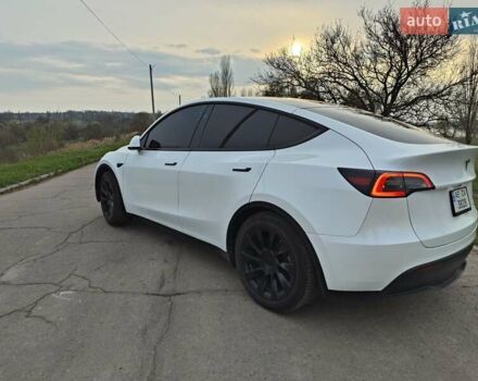 Белый Тесла Model Y, объемом двигателя 0 л и пробегом 24 тыс. км за 28999 $, фото 3 на Automoto.ua