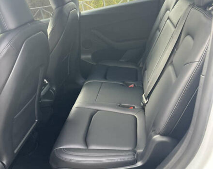 Тесла Model Y 2023 в Тернополе на Automoto.ua Белый Тесла Model Y, объемом двигателя 0 л и пробегом 16 тыс. км за 28500 $, фото 9 на Automoto.ua