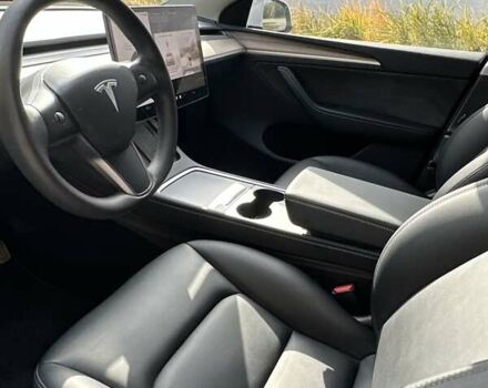 Тесла Model Y 2023 в Тернополе на Automoto.ua Белый Тесла Model Y, объемом двигателя 0 л и пробегом 44 тыс. км за 28700 $, фото 6 на Automoto.ua