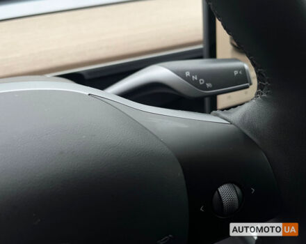 Білий Тесла Model Y, об'ємом двигуна 82 л та пробігом 33 тис. км за 35000 $, фото 17 на Automoto.ua