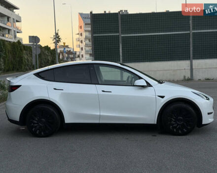 Белый Тесла Model Y, объемом двигателя 0 л и пробегом 18 тыс. км за 29600 $, фото 28 на Automoto.ua