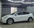Белый Тесла Model Y, объемом двигателя 0 л и пробегом 49 тыс. км за 27999 $, фото 1 на Automoto.ua