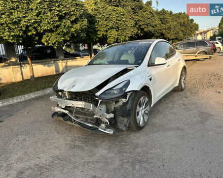 Белый Тесла Model Y, объемом двигателя 0 л и пробегом 96 тыс. км за 18290 $, фото 8 на Automoto.ua