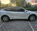 Білий Тесла Model Y, об'ємом двигуна 0 л та пробігом 26 тис. км за 28000 $, фото 3 на Automoto.ua