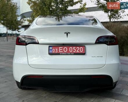 Белый Тесла Model Y, объемом двигателя 0 л и пробегом 35 тыс. км за 34500 $, фото 22 на Automoto.ua