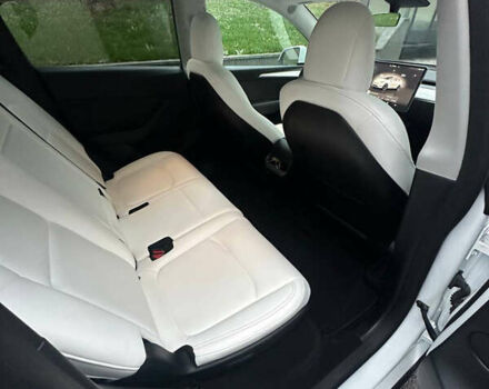 Белый Тесла Model Y, объемом двигателя 0 л и пробегом 37 тыс. км за 29990 $, фото 19 на Automoto.ua