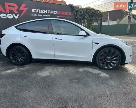 Белый Тесла Model Y, объемом двигателя 0 л и пробегом 25 тыс. км за 30000 $, фото 5 на Automoto.ua