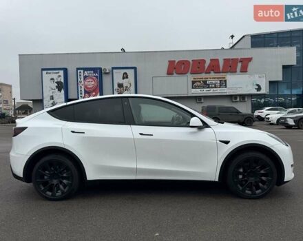 Белый Тесла Model Y, объемом двигателя 0 л и пробегом 59 тыс. км за 31490 $, фото 2 на Automoto.ua