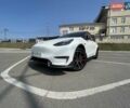 Белый Тесла Model Y, объемом двигателя 0 л и пробегом 52 тыс. км за 33500 $, фото 34 на Automoto.ua