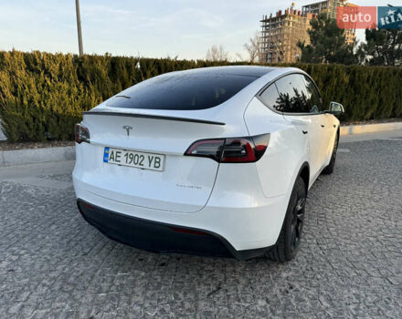 Белый Тесла Model Y, объемом двигателя 0 л и пробегом 3 тыс. км за 39000 $, фото 2 на Automoto.ua