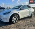 Білий Тесла Model Y, об'ємом двигуна 0 л та пробігом 85 тис. км за 27500 $, фото 1 на Automoto.ua