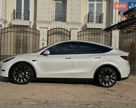 Белый Тесла Model Y, объемом двигателя 0 л и пробегом 26 тыс. км за 28700 $, фото 7 на Automoto.ua