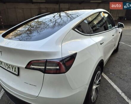 Білий Тесла Model Y, об'ємом двигуна 0 л та пробігом 67 тис. км за 25500 $, фото 6 на Automoto.ua