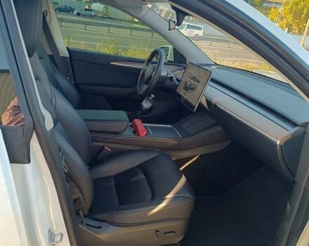 Белый Тесла Model Y, объемом двигателя 0 л и пробегом 36 тыс. км за 24990 $, фото 14 на Automoto.ua