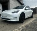 Белый Тесла Model Y, объемом двигателя 0 л и пробегом 62 тыс. км за 27500 $, фото 1 на Automoto.ua