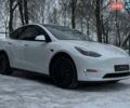 Белый Тесла Model Y, объемом двигателя 0 л и пробегом 49 тыс. км за 27900 $, фото 1 на Automoto.ua