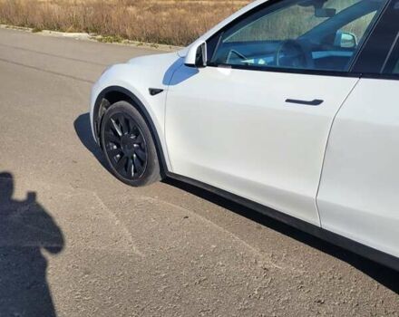 Белый Тесла Model Y, объемом двигателя 0 л и пробегом 4 тыс. км за 27400 $, фото 14 на Automoto.ua