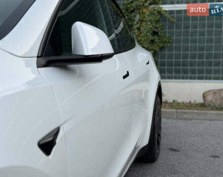 Белый Тесла Model Y, объемом двигателя 0 л и пробегом 18 тыс. км за 29600 $, фото 42 на Automoto.ua
