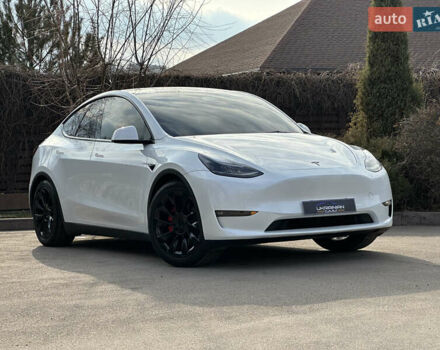 Белый Тесла Model Y, объемом двигателя 0 л и пробегом 12 тыс. км за 32000 $, фото 3 на Automoto.ua