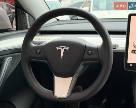 Белый Тесла Model Y, объемом двигателя 0 л и пробегом 53 тыс. км за 28800 $, фото 30 на Automoto.ua