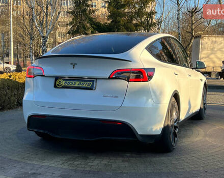 Білий Тесла Model Y, об'ємом двигуна 0 л та пробігом 73 тис. км за 27750 $, фото 6 на Automoto.ua