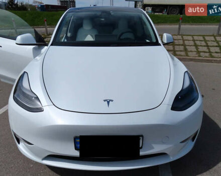 Белый Тесла Model Y, объемом двигателя 0 л и пробегом 41 тыс. км за 27000 $, фото 3 на Automoto.ua