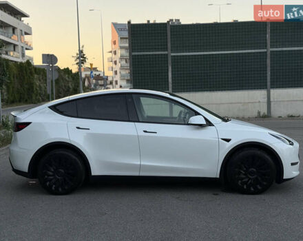 Белый Тесла Model Y, объемом двигателя 0 л и пробегом 18 тыс. км за 29600 $, фото 27 на Automoto.ua