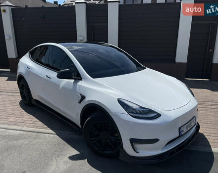 Белый Тесла Model Y, объемом двигателя 0 л и пробегом 13 тыс. км за 26500 $, фото 13 на Automoto.ua