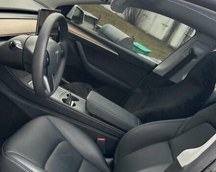 Белый Тесла Model Y, объемом двигателя 0 л и пробегом 25 тыс. км за 26800 $, фото 13 на Automoto.ua