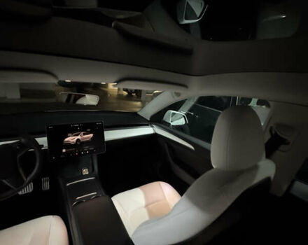 Белый Тесла Model Y, объемом двигателя 0 л и пробегом 35 тыс. км за 28800 $, фото 15 на Automoto.ua