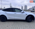 Белый Тесла Model Y, объемом двигателя 0 л и пробегом 29 тыс. км за 29900 $, фото 1 на Automoto.ua