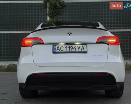 Белый Тесла Model Y, объемом двигателя 0 л и пробегом 18 тыс. км за 29600 $, фото 51 на Automoto.ua