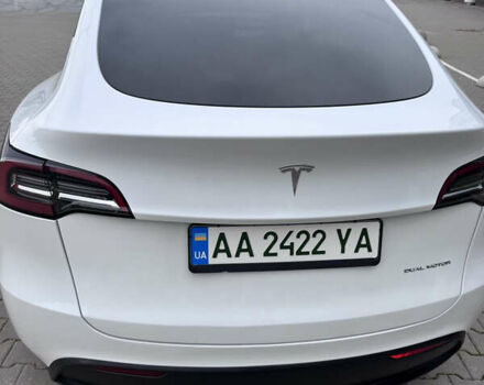 Белый Тесла Model Y, объемом двигателя 0 л и пробегом 29 тыс. км за 29900 $, фото 3 на Automoto.ua