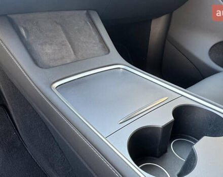 Белый Тесла Model Y, объемом двигателя 0 л и пробегом 35 тыс. км за 33000 $, фото 11 на Automoto.ua