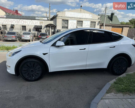 Белый Тесла Model Y, объемом двигателя 0 л и пробегом 8 тыс. км за 26800 $, фото 5 на Automoto.ua
