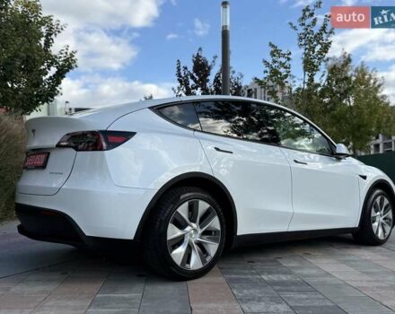 Белый Тесла Model Y, объемом двигателя 0 л и пробегом 35 тыс. км за 34500 $, фото 13 на Automoto.ua